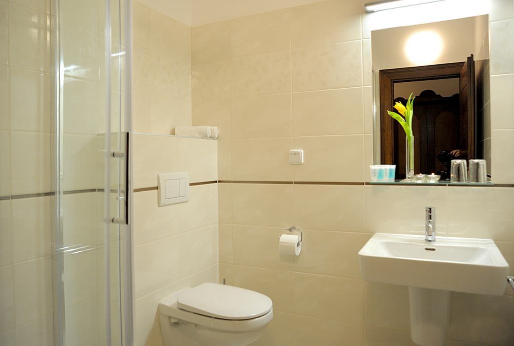 Hotel Koliba U Cerneho Medveda Zlín Habitación foto
